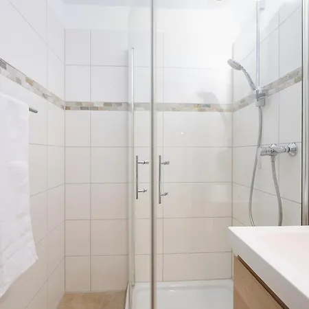 Luett Drosselhoern 1 拉博埃